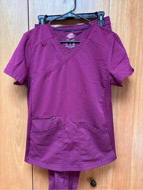 Dickies women’s burgundy scrubs